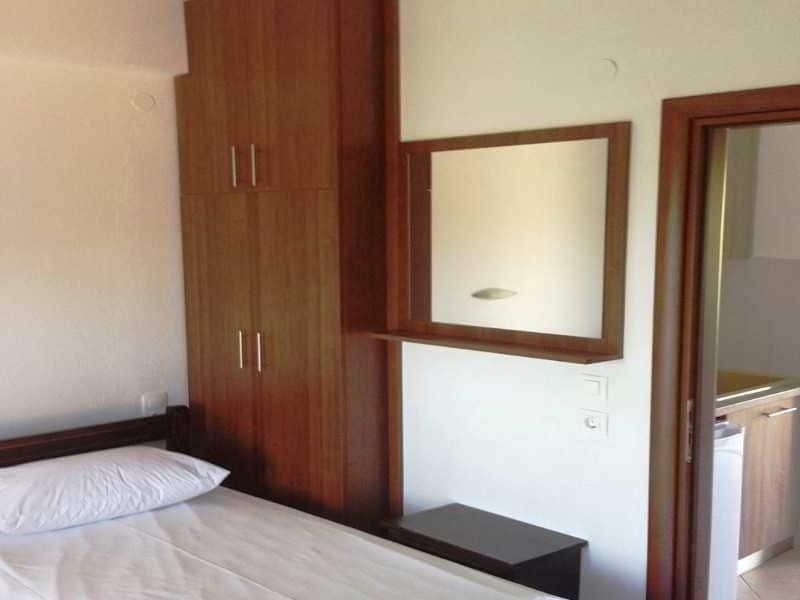 Paradisos Apartments Nea Skioni Esterno foto